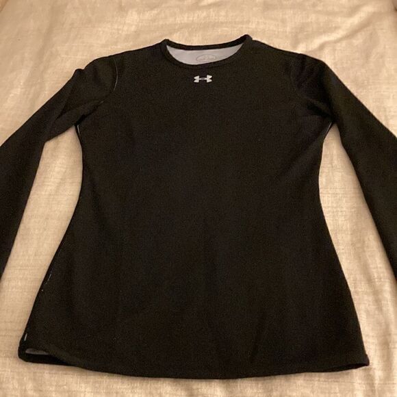 Under Armour Women’s Black Long Sleeve Tee Shirt. Size Small. - Picture 2 of 5
